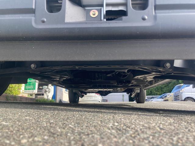 ハイゼットカーゴ DX 冠水歴車4WDハイルーフ5ドアオートマ2/4人乗りACPSPWキーレスエントリーフル装備オートライトリヤワイパーヘッドライトレベライザープライバシーガラススマートアシスト衝突軽減ブレーキ禁煙車(28枚目)