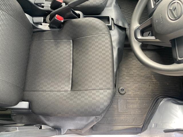 ハイゼットカーゴ DX 冠水歴車4WDハイルーフ5ドアオートマ2/4人乗りACPSPWキーレスエントリーフル装備オートライトリヤワイパーヘッドライトレベライザープライバシーガラススマートアシスト衝突軽減ブレーキ禁煙車(40枚目)
