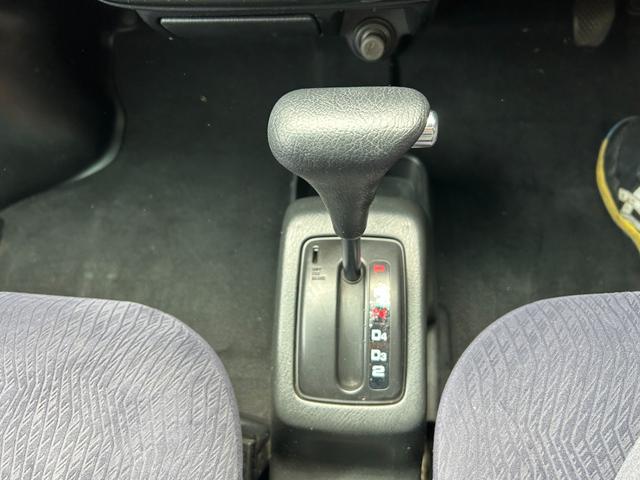 バモス Lターボローダウン 5ドアオートマ4名乗車インタークーラーターボエアコンパワステパワーウィンドキーレスエントリーフル装備スペアキー付ホワイトパールプライバシーガラスETC車載器メンテナンスノート取説付衝突安全ボディー(74枚目)