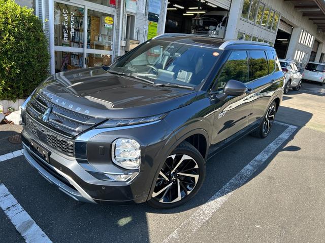 アウトランダーPHEV P 冠水歴車ナビTVバックカメラ全方位モニター3列シート7名乗車パワーバックドアナビTVHDMI入力BTオーディオ対応マイパイロットレーダークルーズコントロールスマートキーPスタート禁煙車シートヒーター付(2枚目)