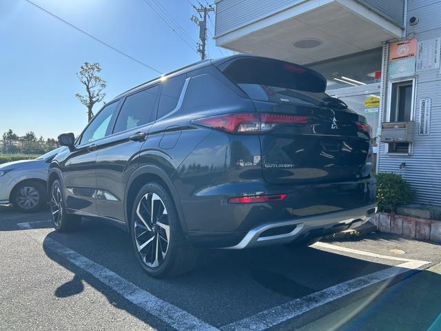 アウトランダーPHEV P 冠水歴車ナビTVバックカメラ全方位モニター3列シート7名乗車パワーバックドアナビTVHDMI入力BTオーディオ対応マイパイロットレーダークルーズコントロールスマートキーPスタート禁煙車シートヒーター付(12枚目)