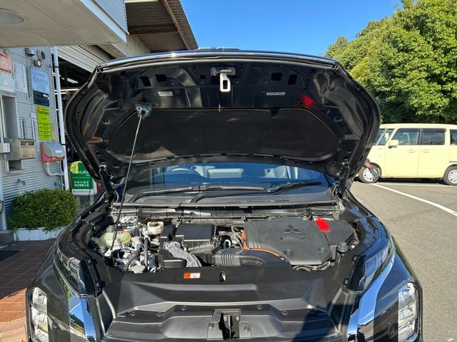アウトランダーPHEV P 冠水歴車ナビTVバックカメラ全方位モニター3列シート7名乗車パワーバックドアナビTVHDMI入力BTオーディオ対応マイパイロットレーダークルーズコントロールスマートキーPスタート禁煙車シートヒーター付(36枚目)