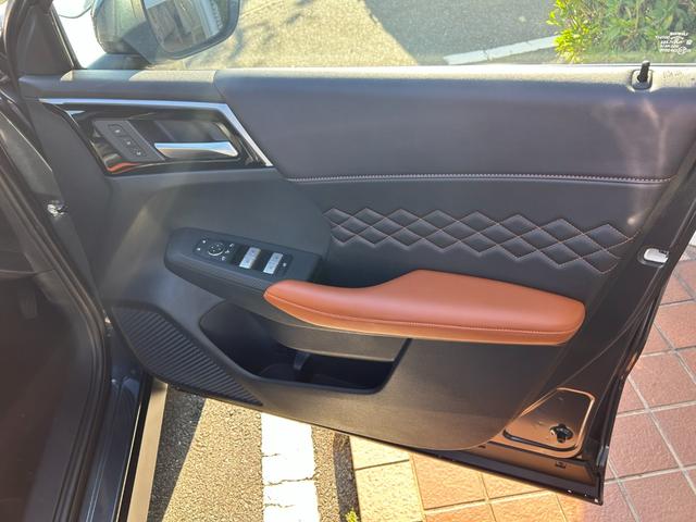 アウトランダーPHEV P 冠水歴車ナビTVバックカメラ全方位モニター3列シート7名乗車パワーバックドアナビTVHDMI入力BTオーディオ対応マイパイロットレーダークルーズコントロールスマートキーPスタート禁煙車シートヒーター付(39枚目)