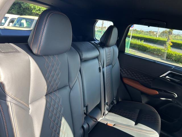 アウトランダーPHEV P 冠水歴車ナビTVバックカメラ全方位モニター3列シート7名乗車パワーバックドアナビTVHDMI入力BTオーディオ対応マイパイロットレーダークルーズコントロールスマートキーPスタート禁煙車シートヒーター付(55枚目)