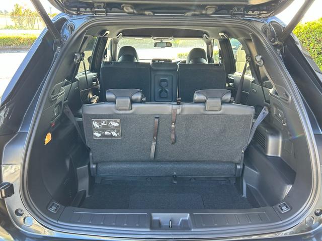 アウトランダーPHEV P 冠水歴車ナビTVバックカメラ全方位モニター3列シート7名乗車パワーバックドアナビTVHDMI入力BTオーディオ対応マイパイロットレーダークルーズコントロールスマートキーPスタート禁煙車シートヒーター付(61枚目)