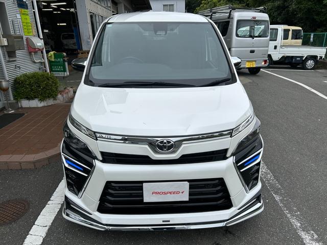 ヴォクシー ZS 煌II 冠水歴車ナビTVバックカメラCDDVD再生HDMI入力ETC車載器両側パワスラスマートキーPスタートイモビ付3列シート7名乗車ドライブレコーダー白線逸脱警報セーフティーセンスプリクラッシュセーフティー(5枚目)