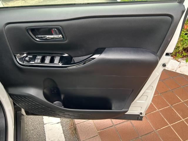 ヴォクシー ZS 煌II 冠水歴車ナビTVバックカメラCDDVD再生HDMI入力ETC車載器両側パワスラスマートキーPスタートイモビ付3列シート7名乗車ドライブレコーダー白線逸脱警報セーフティーセンスプリクラッシュセーフティー(39枚目)