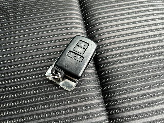 ヴォクシー ZS 煌II 冠水歴車ナビTVバックカメラCDDVD再生HDMI入力ETC車載器両側パワスラスマートキーPスタートイモビ付3列シート7名乗車ドライブレコーダー白線逸脱警報セーフティーセンスプリクラッシュセーフティー(80枚目)