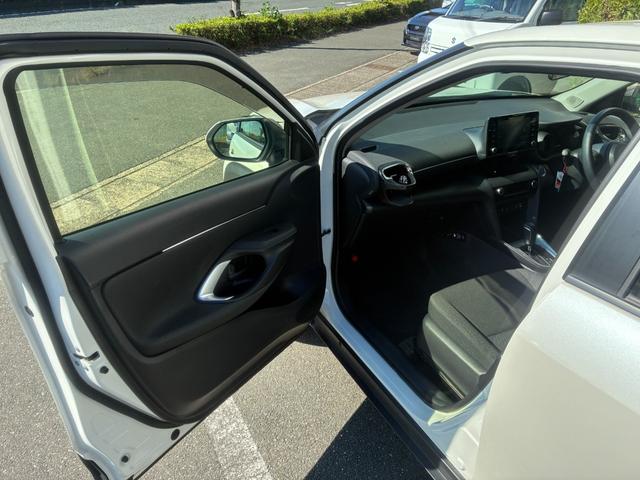 ヤリスクロス ハイブリッドG 冠水歴車ディスプレイTV全方位モニターセーフティセンスプリクラッシュセーフティークルーズコントロールオートマチックハイビーム禁煙車ETC車載器ハイブリッド車ドライブレコーダーステアリングヒーター(43枚目)