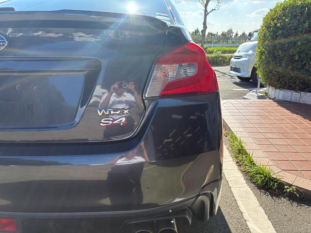 ＷＲＸ Ｓ４ ２．０ＧＴ－Ｓアイサイト　ナビＴＶバックカメラＥＴＣ車載器アイサイト衝突軽減ブレーキ禁煙車ターボスマートキー２本Ｐスタートイモビメンテノート取説付Ｅクルーズコントロールオートライト純正アルミ禁煙車衝突安全ボディーパドルシフト（19枚目）