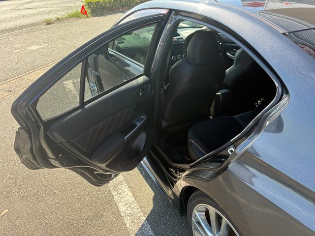 ＷＲＸ Ｓ４ ２．０ＧＴ－Ｓアイサイト　ナビＴＶバックカメラＥＴＣ車載器アイサイト衝突軽減ブレーキ禁煙車ターボスマートキー２本Ｐスタートイモビメンテノート取説付Ｅクルーズコントロールオートライト純正アルミ禁煙車衝突安全ボディーパドルシフト（50枚目）