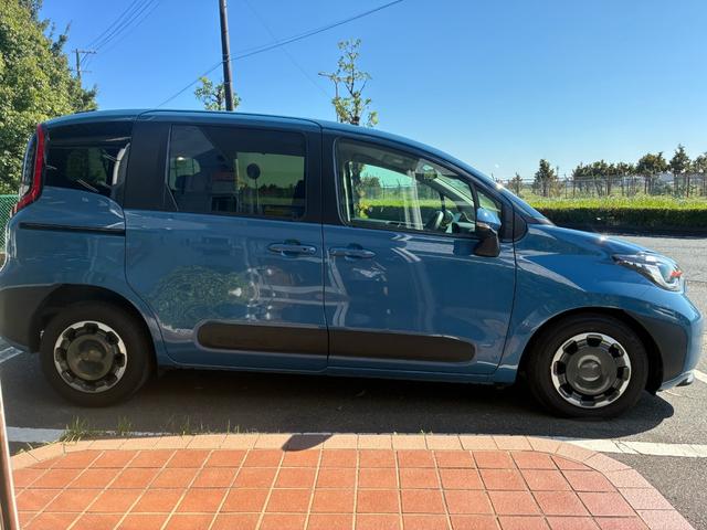 シエンタ ハイブリッドZ 冠水歴車ナビTV全方位モニターセーフティーセンスプリクラッシセーフティーレーダークルコンETC2.0両側パワスラ禁煙車ハイブリッド車ステアリングヒーター前席シートヒーターオートマチックハイビーム(7枚目)