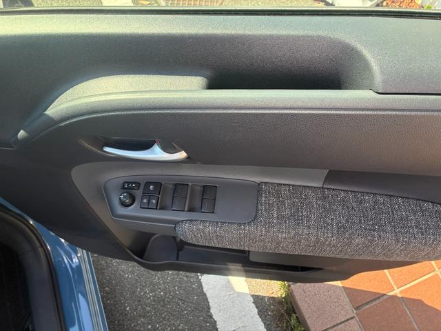 シエンタ ハイブリッドZ 冠水歴車ナビTV全方位モニターセーフティーセンスプリクラッシセーフティーレーダークルコンETC2.0両側パワスラ禁煙車ハイブリッド車ステアリングヒーター前席シートヒーターオートマチックハイビーム(38枚目)