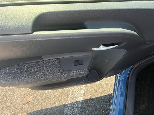 シエンタ ハイブリッドZ 冠水歴車ナビTV全方位モニターセーフティーセンスプリクラッシセーフティーレーダークルコンETC2.0両側パワスラ禁煙車ハイブリッド車ステアリングヒーター前席シートヒーターオートマチックハイビーム(43枚目)