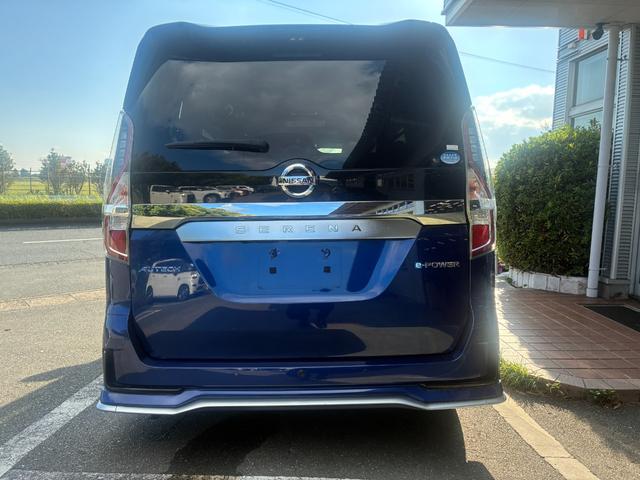 セレナ e-パワー オーテック セーフティパッケージ 冠水歴車ナビTVCDDVD再生バックカメラアラウンドビューモニターリヤフリップダウンモニター両側パワースライドドアエマージェンシーブレーキプロパイロットETC車載器ドライブレコーダー禁煙車LEDヘッド(11枚目)