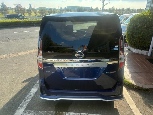 セレナ e-パワー オーテック セーフティパッケージ 冠水歴車ナビTVCDDVD再生バックカメラアラウンドビューモニターリヤフリップダウンモニター両側パワースライドドアエマージェンシーブレーキプロパイロットETC車載器ドライブレコーダー禁煙車LEDヘッド(12枚目)
