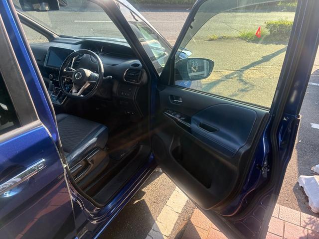 セレナ e-パワー オーテック セーフティパッケージ 冠水歴車ナビTVCDDVD再生バックカメラアラウンドビューモニターリヤフリップダウンモニター両側パワースライドドアエマージェンシーブレーキプロパイロットETC車載器ドライブレコーダー禁煙車LEDヘッド(35枚目)