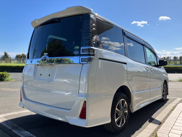 ヴォクシー ZS 冠水歴車ナビTVバックカメラリヤフリップダウンモニターセーフティーセンスプリクラッシセーフティー衝突軽減ブレーキクルコン禁煙車両側パワスラETC車載器ドラレコ前後2カメラオートマチックハイビーム8名乗(10枚目)