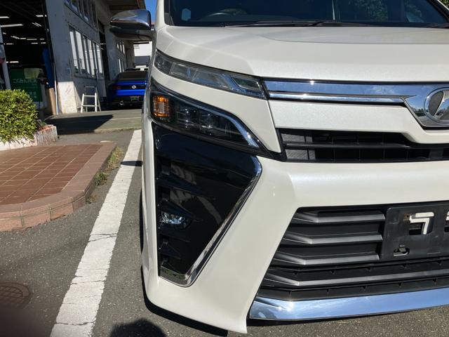 ヴォクシー ZS 冠水歴車ナビTVバックカメラリヤフリップダウンモニターセーフティーセンスプリクラッシセーフティー衝突軽減ブレーキクルコン禁煙車両側パワスラETC車載器ドラレコ前後2カメラオートマチックハイビーム8名乗(19枚目)