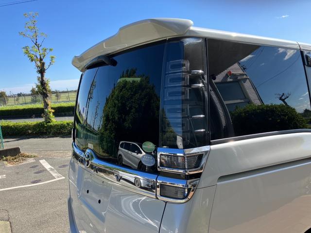ヴォクシー ZS 冠水歴車ナビTVバックカメラリヤフリップダウンモニターセーフティーセンスプリクラッシセーフティー衝突軽減ブレーキクルコン禁煙車両側パワスラETC車載器ドラレコ前後2カメラオートマチックハイビーム8名乗(22枚目)