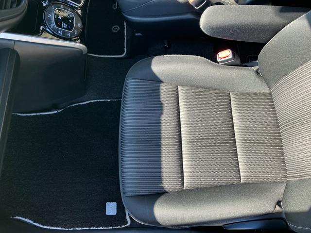 ヴォクシー ZS 冠水歴車ナビTVバックカメラリヤフリップダウンモニターセーフティーセンスプリクラッシセーフティー衝突軽減ブレーキクルコン禁煙車両側パワスラETC車載器ドラレコ前後2カメラオートマチックハイビーム8名乗(47枚目)