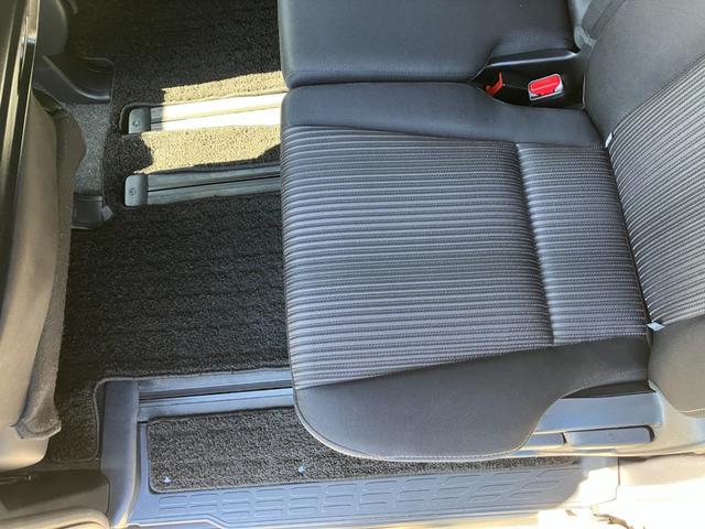 ヴォクシー ZS 冠水歴車ナビTVバックカメラリヤフリップダウンモニターセーフティーセンスプリクラッシセーフティー衝突軽減ブレーキクルコン禁煙車両側パワスラETC車載器ドラレコ前後2カメラオートマチックハイビーム8名乗(51枚目)