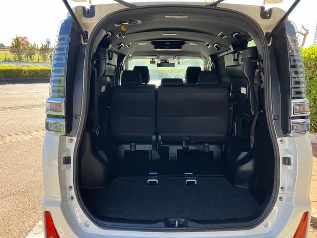 ヴォクシー ZS 冠水歴車ナビTVバックカメラリヤフリップダウンモニターセーフティーセンスプリクラッシセーフティー衝突軽減ブレーキクルコン禁煙車両側パワスラETC車載器ドラレコ前後2カメラオートマチックハイビーム8名乗(58枚目)