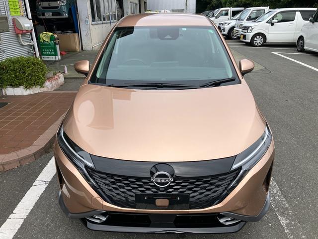 オーラ Ｇ　冠水歴車ナビＴＶバックカメラアラウンドビューモニターＢＴオーディオ対応エマージェンシーブレーキプロパイロットアダプティブクルーズコントロールＥＴＣ２．０ドライブレコーダーワイヤレス充電ＢＯＳＥサウンド（4枚目）