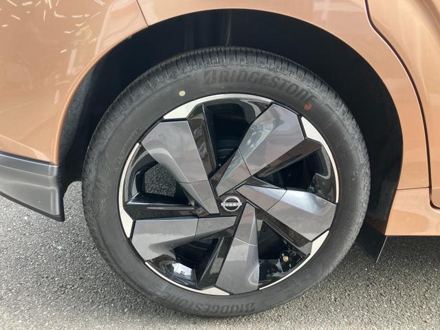 オーラ Ｇ　冠水歴車ナビＴＶバックカメラアラウンドビューモニターＢＴオーディオ対応エマージェンシーブレーキプロパイロットアダプティブクルーズコントロールＥＴＣ２．０ドライブレコーダーワイヤレス充電ＢＯＳＥサウンド（28枚目）