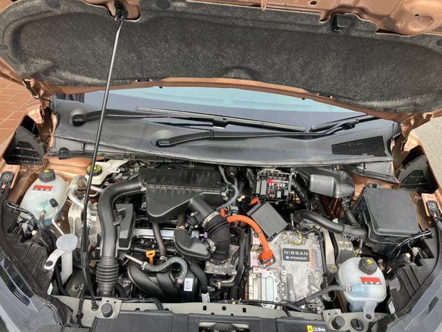 オーラ Ｇ　冠水歴車ナビＴＶバックカメラアラウンドビューモニターＢＴオーディオ対応エマージェンシーブレーキプロパイロットアダプティブクルーズコントロールＥＴＣ２．０ドライブレコーダーワイヤレス充電ＢＯＳＥサウンド（52枚目）