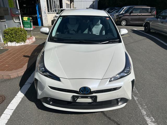 プリウス Ａ　冠水歴車ナビＴＶＢＴ対応バックカメラＥＴＣ２．０セーフティセンスプリクラッシュセーフティーレーダークルコン禁煙車スマートキー２本オートマチックハイビームヘッドアップディスプレイブラインドスポットモニタ（4枚目）