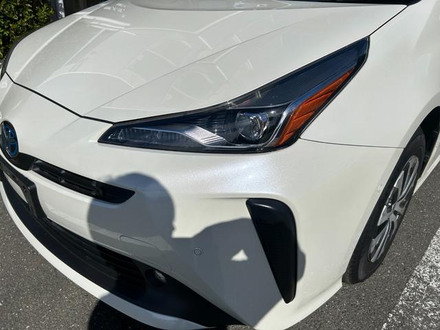 プリウス Ａ　冠水歴車ナビＴＶＢＴ対応バックカメラＥＴＣ２．０セーフティセンスプリクラッシュセーフティーレーダークルコン禁煙車スマートキー２本オートマチックハイビームヘッドアップディスプレイブラインドスポットモニタ（16枚目）
