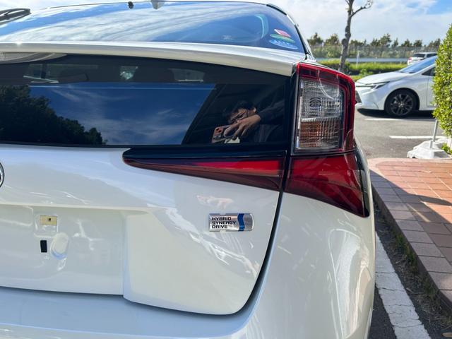 プリウス Ａ　冠水歴車ナビＴＶＢＴ対応バックカメラＥＴＣ２．０セーフティセンスプリクラッシュセーフティーレーダークルコン禁煙車スマートキー２本オートマチックハイビームヘッドアップディスプレイブラインドスポットモニタ（19枚目）