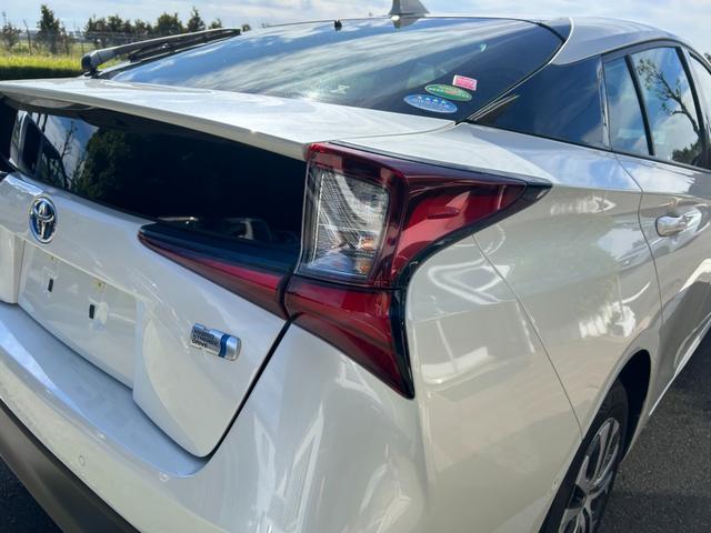プリウス Ａ　冠水歴車ナビＴＶＢＴ対応バックカメラＥＴＣ２．０セーフティセンスプリクラッシュセーフティーレーダークルコン禁煙車スマートキー２本オートマチックハイビームヘッドアップディスプレイブラインドスポットモニタ（20枚目）