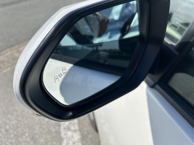 プリウス Ａ　冠水歴車ナビＴＶＢＴ対応バックカメラＥＴＣ２．０セーフティセンスプリクラッシュセーフティーレーダークルコン禁煙車スマートキー２本オートマチックハイビームヘッドアップディスプレイブラインドスポットモニタ（28枚目）