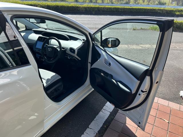 プリウス Ａ　冠水歴車ナビＴＶＢＴ対応バックカメラＥＴＣ２．０セーフティセンスプリクラッシュセーフティーレーダークルコン禁煙車スマートキー２本オートマチックハイビームヘッドアップディスプレイブラインドスポットモニタ（38枚目）