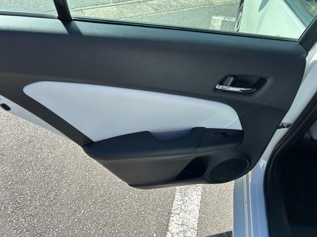 プリウス Ａ　冠水歴車ナビＴＶＢＴ対応バックカメラＥＴＣ２．０セーフティセンスプリクラッシュセーフティーレーダークルコン禁煙車スマートキー２本オートマチックハイビームヘッドアップディスプレイブラインドスポットモニタ（49枚目）