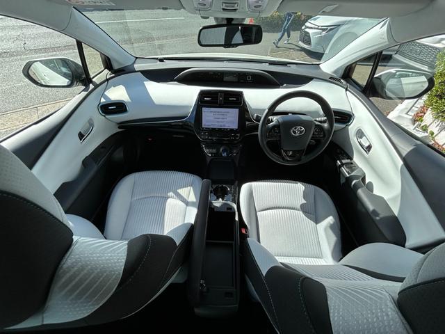 プリウス Ａ　冠水歴車ナビＴＶＢＴ対応バックカメラＥＴＣ２．０セーフティセンスプリクラッシュセーフティーレーダークルコン禁煙車スマートキー２本オートマチックハイビームヘッドアップディスプレイブラインドスポットモニタ（67枚目）