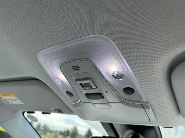 プリウス Ａ　冠水歴車ナビＴＶＢＴ対応バックカメラＥＴＣ２．０セーフティセンスプリクラッシュセーフティーレーダークルコン禁煙車スマートキー２本オートマチックハイビームヘッドアップディスプレイブラインドスポットモニタ（78枚目）