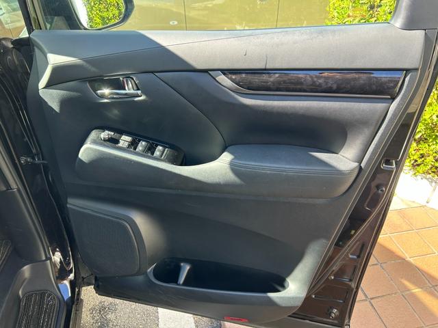 ヴェルファイア ２．４Ｚ　冠水歴車ナビＴＶバックカメラリヤフリップダウンモニタースマートキーＰスタートイモビ禁煙車セーフティセンス衝突軽減ブレーキ付クルーズコントロールＥＴＣ車載器オートマチックハイビーム両側パワスラドラレコ付（39枚目）