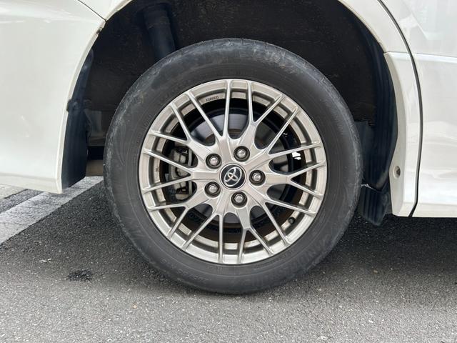 ヴォクシー ハイブリッドＺＳ　煌ＩＩ　冠水歴車バックカメラセーフティセンスプリクラッシュセーフティ禁煙車両側パワスラスマートキーＰスタートイモビ前席シートエアコンオートマチックハイビームトラクションコントロールクルーズコントロールパール白（32枚目）