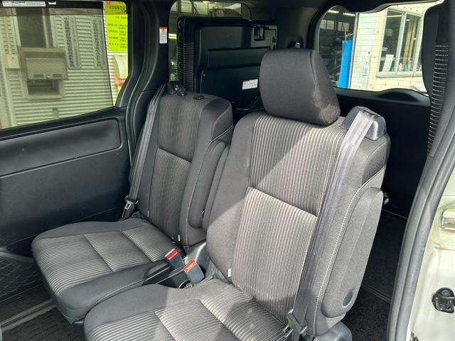 ヴォクシー ハイブリッドＺＳ　煌ＩＩ　冠水歴車バックカメラセーフティセンスプリクラッシュセーフティ禁煙車両側パワスラスマートキーＰスタートイモビ前席シートエアコンオートマチックハイビームトラクションコントロールクルーズコントロールパール白（48枚目）