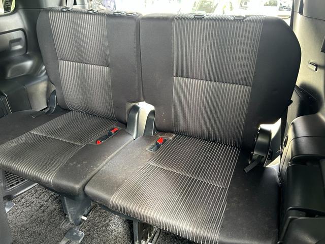 ヴォクシー ハイブリッドＺＳ　煌ＩＩ　冠水歴車バックカメラセーフティセンスプリクラッシュセーフティ禁煙車両側パワスラスマートキーＰスタートイモビ前席シートエアコンオートマチックハイビームトラクションコントロールクルーズコントロールパール白（59枚目）