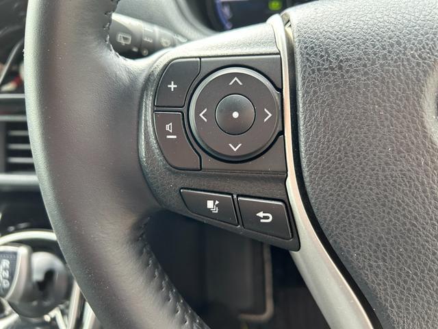 ヴォクシー ハイブリッドＺＳ　煌ＩＩ　冠水歴車バックカメラセーフティセンスプリクラッシュセーフティ禁煙車両側パワスラスマートキーＰスタートイモビ前席シートエアコンオートマチックハイビームトラクションコントロールクルーズコントロールパール白（72枚目）