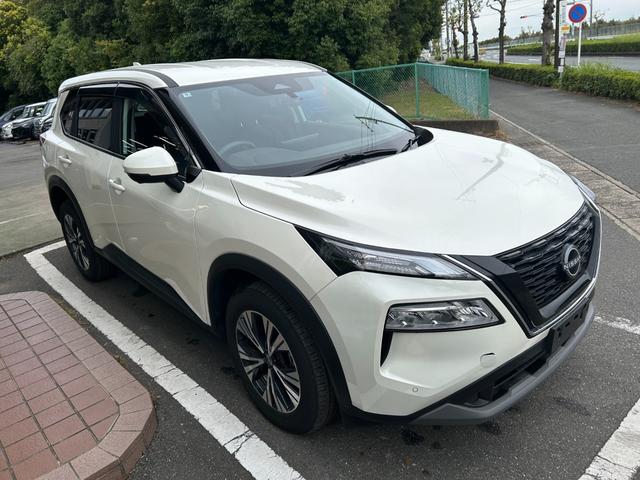 エクストレイル X e-4ORCE 冠水歴車ナビTVHDMI入力ETC2.0アラウンドビューモニター禁煙車エマージェンシーブレーキプロパイロットアダプティブクルコンドラレコブラインドスポットモニタAC100V電源防水シートハイブリッド車(6枚目)