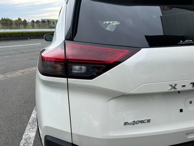 エクストレイル X e-4ORCE 冠水歴車ナビTVHDMI入力ETC2.0アラウンドビューモニター禁煙車エマージェンシーブレーキプロパイロットアダプティブクルコンドラレコブラインドスポットモニタAC100V電源防水シートハイブリッド車(21枚目)