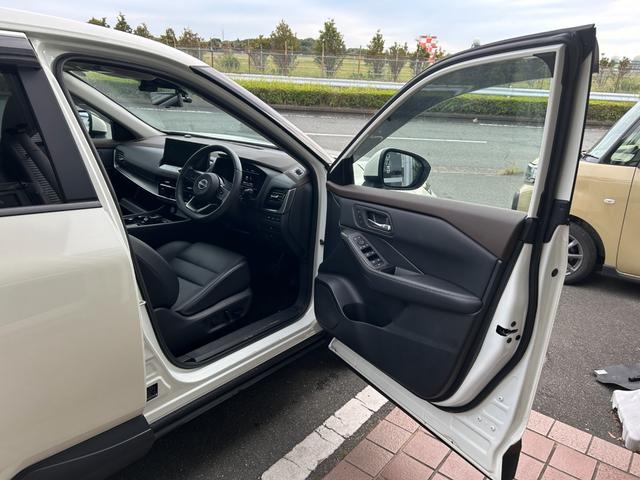 エクストレイル X e-4ORCE 冠水歴車ナビTVHDMI入力ETC2.0アラウンドビューモニター禁煙車エマージェンシーブレーキプロパイロットアダプティブクルコンドラレコブラインドスポットモニタAC100V電源防水シートハイブリッド車(38枚目)