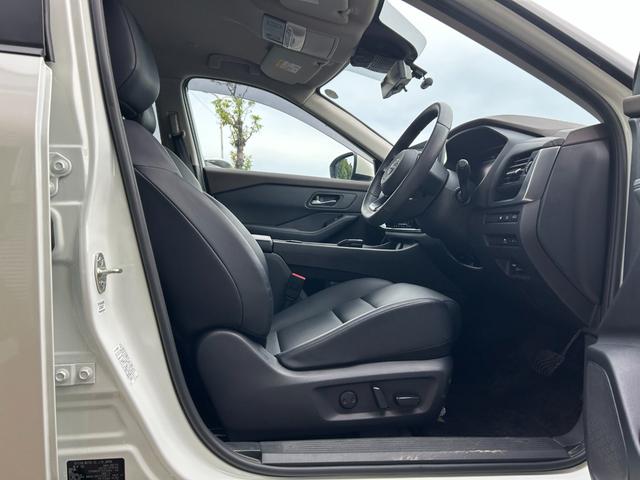 エクストレイル X e-4ORCE 冠水歴車ナビTVHDMI入力ETC2.0アラウンドビューモニター禁煙車エマージェンシーブレーキプロパイロットアダプティブクルコンドラレコブラインドスポットモニタAC100V電源防水シートハイブリッド車(42枚目)