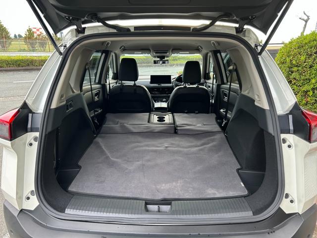 エクストレイル X e-4ORCE 冠水歴車ナビTVHDMI入力ETC2.0アラウンドビューモニター禁煙車エマージェンシーブレーキプロパイロットアダプティブクルコンドラレコブラインドスポットモニタAC100V電源防水シートハイブリッド車(62枚目)