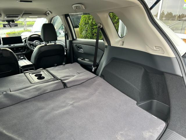 エクストレイル X e-4ORCE 冠水歴車ナビTVHDMI入力ETC2.0アラウンドビューモニター禁煙車エマージェンシーブレーキプロパイロットアダプティブクルコンドラレコブラインドスポットモニタAC100V電源防水シートハイブリッド車(64枚目)